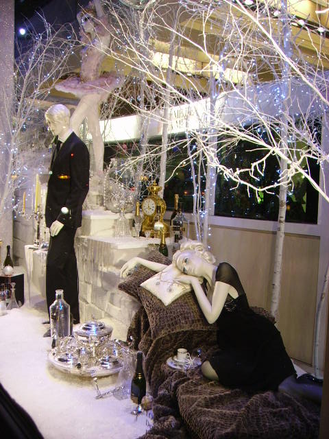 Vitrina Louise Kennedy la Harrods’