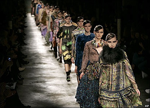 _44455329_fashion_ap416.jpg