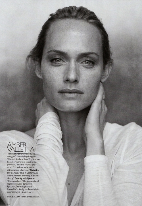 amber-valletta.jpg amber-valletta.jpg