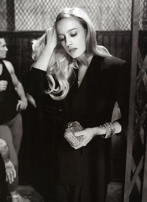 Curtain Call, pictorial de Carter Smith, aparut in Elle US, februarie 2010 Curtain Call, pictorial de Carter Smith, aparut in Elle US, februarie 2010