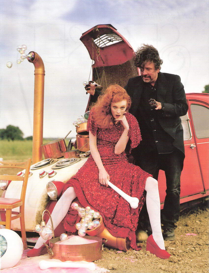 Tales of the Unexpected: Tim Burton, Helena Bonham Carter, Imelda Staunton si Jamie Bell fotografiati de Tim Walker pentru Vogue UK decembrie 2008